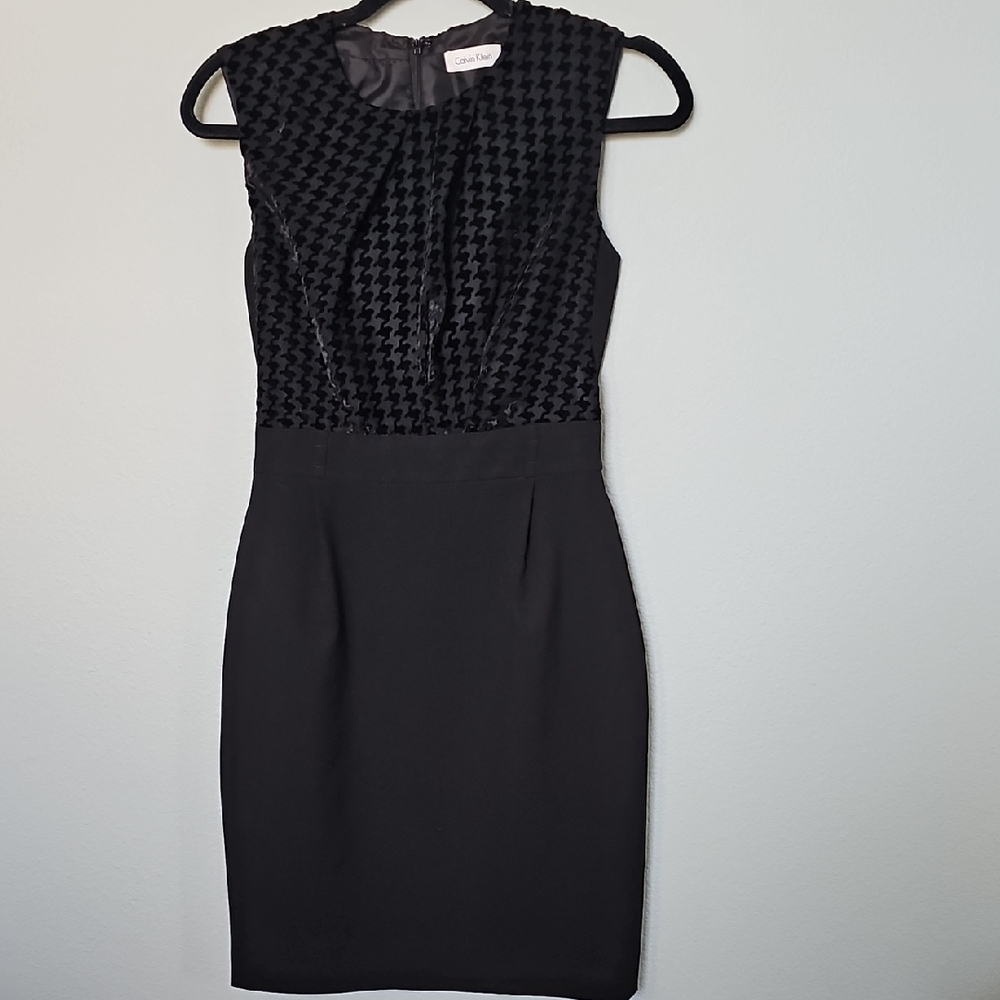 Calvin Klein Houndstooth Sleeveless Black Flocked Mini Witchy Sheath Dress 2
